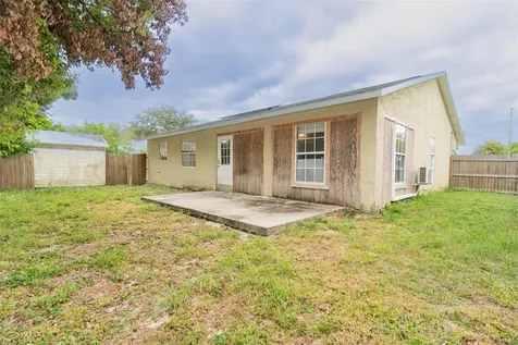 109 Rebecca Drive NE Winter Haven FL 33881