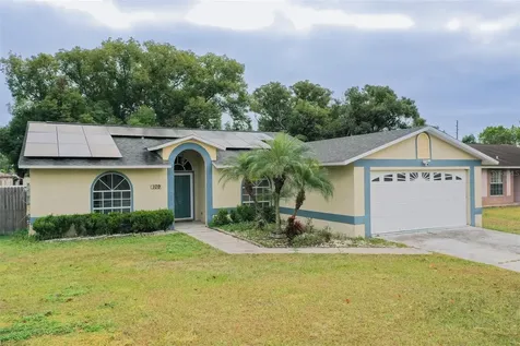 109 Rebecca Drive NE Winter Haven FL 33881