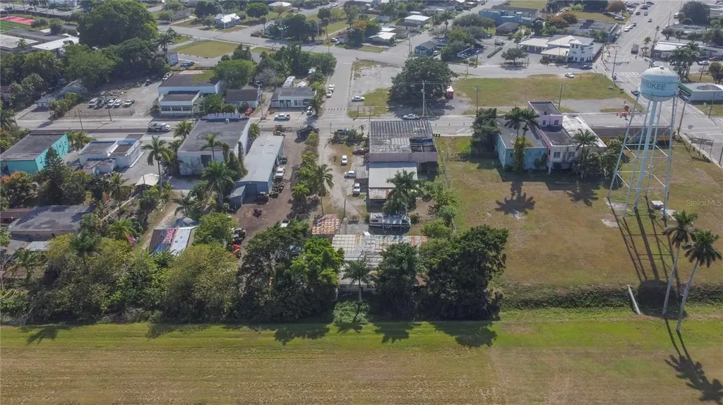 185 E Main Street Pahokee FL 33476