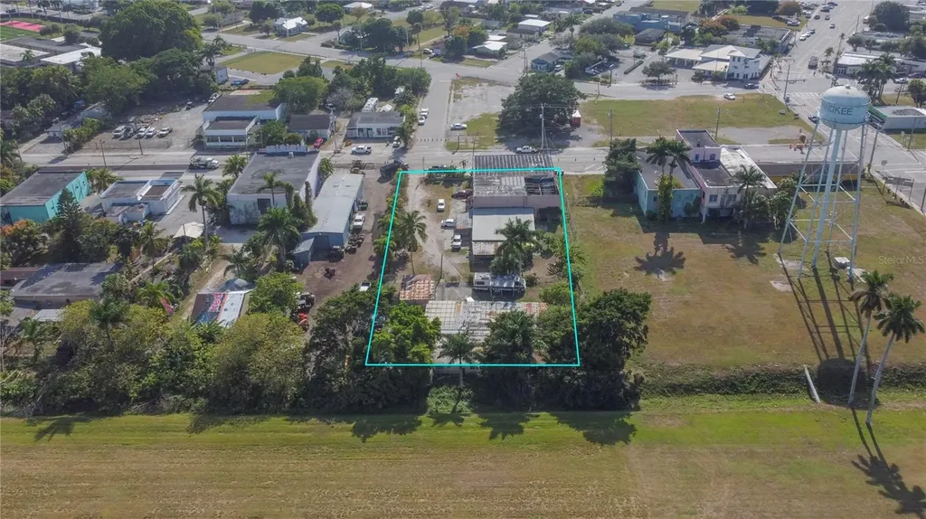 185 E Main Street Pahokee FL 33476