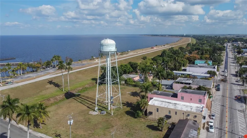 185 E Main Street Pahokee FL 33476