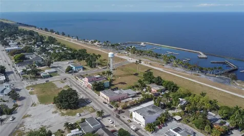 185 E Main Street Pahokee FL 33476