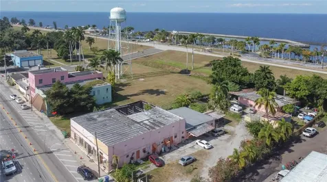 185 E Main Street Pahokee FL 33476