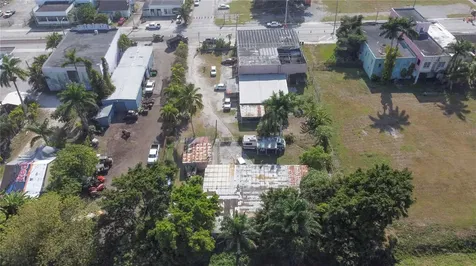185 E Main Street Pahokee FL 33476