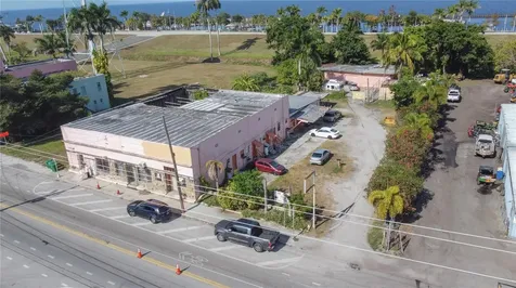 185 E Main Street Pahokee FL 33476