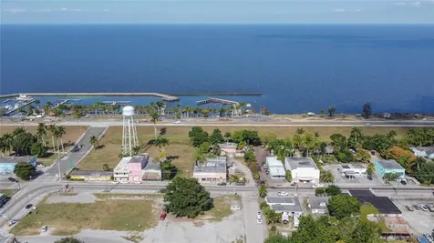 185 E Main Street Pahokee FL 33476