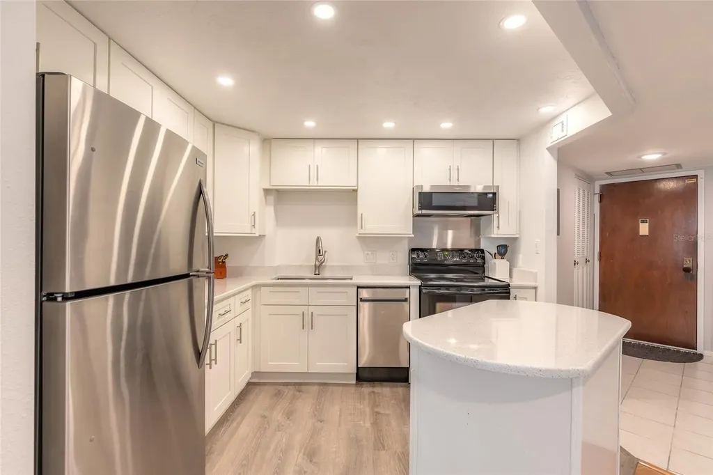 935 N Halifax Avenue Daytona Beach FL 32118