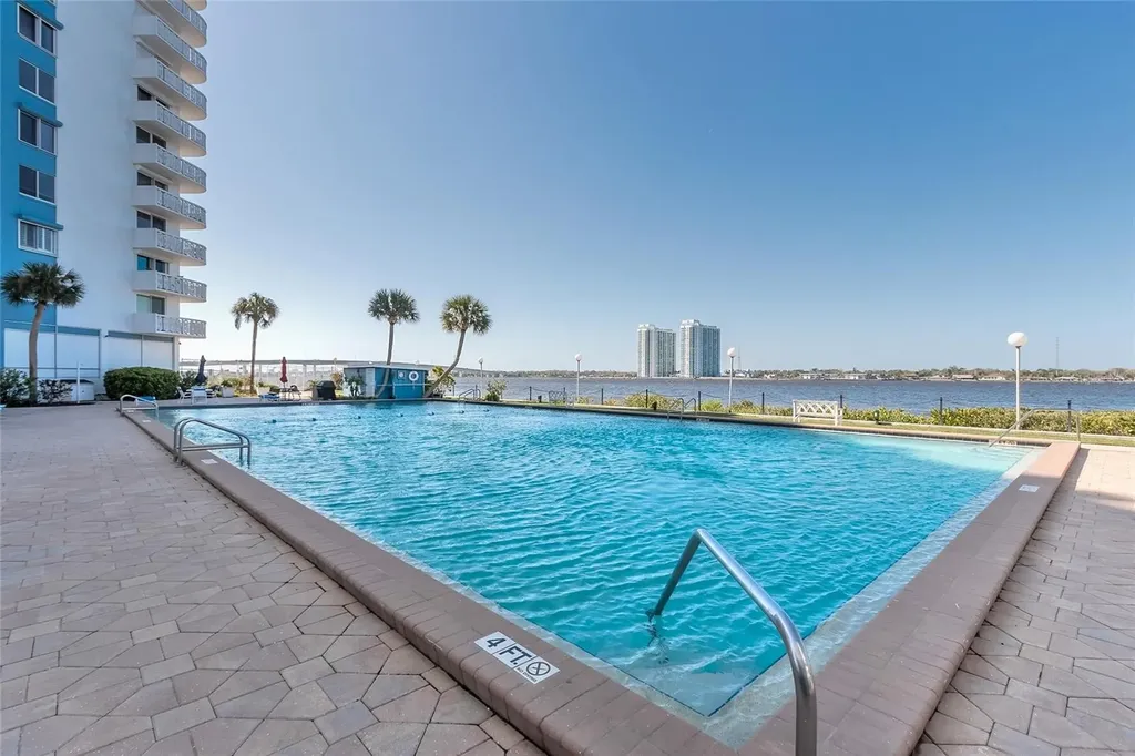 935 N Halifax Avenue Daytona Beach FL 32118