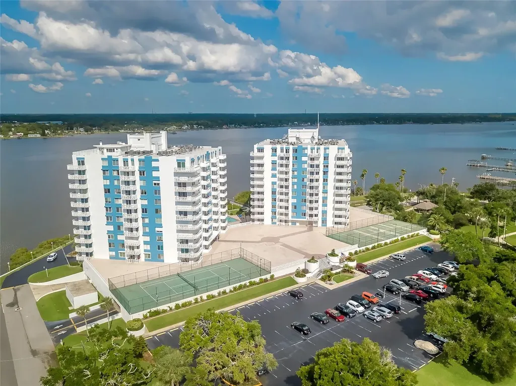 935 N Halifax Avenue Daytona Beach FL 32118