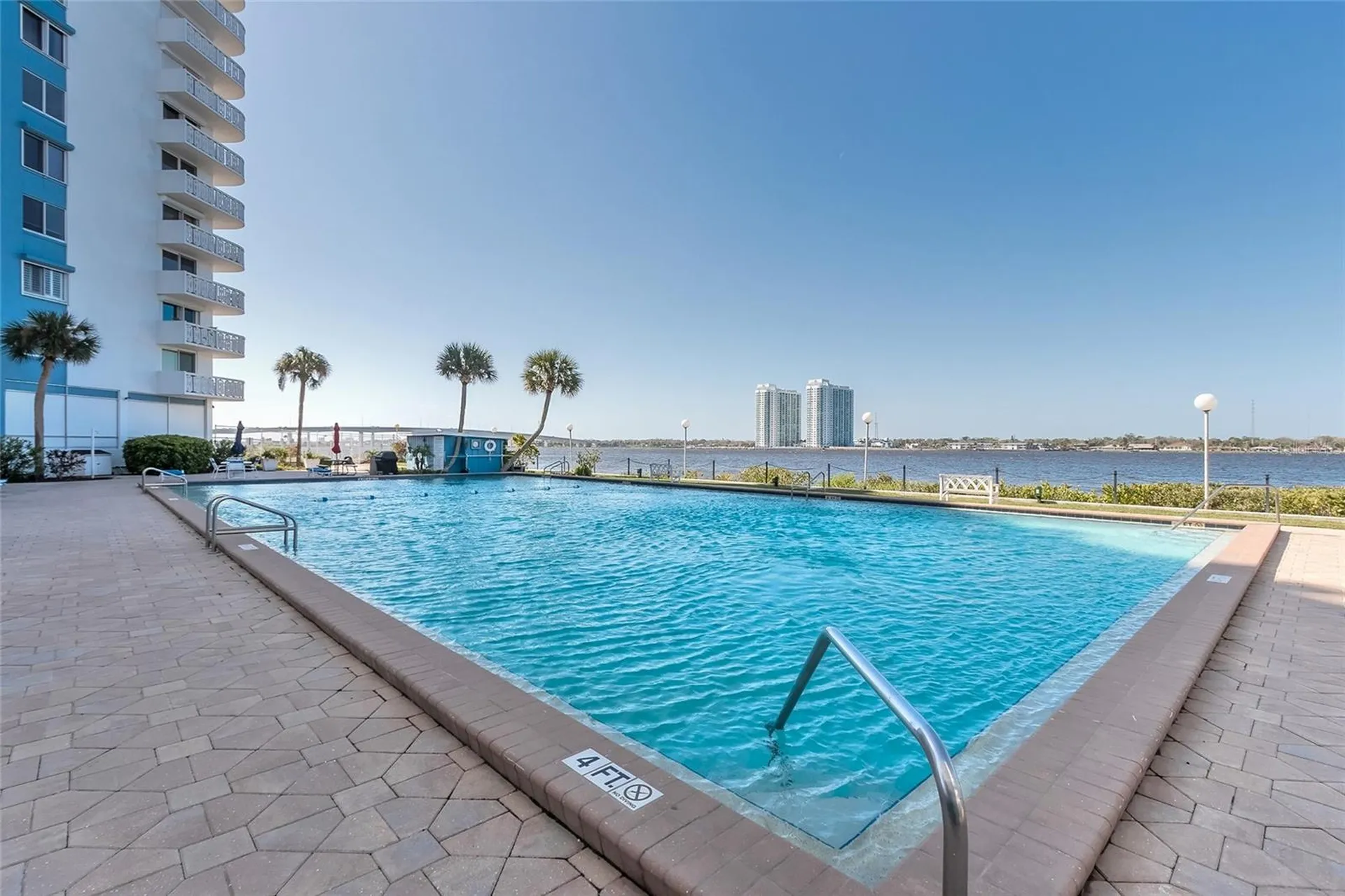 935 N Halifax Avenue Daytona Beach FL 32118