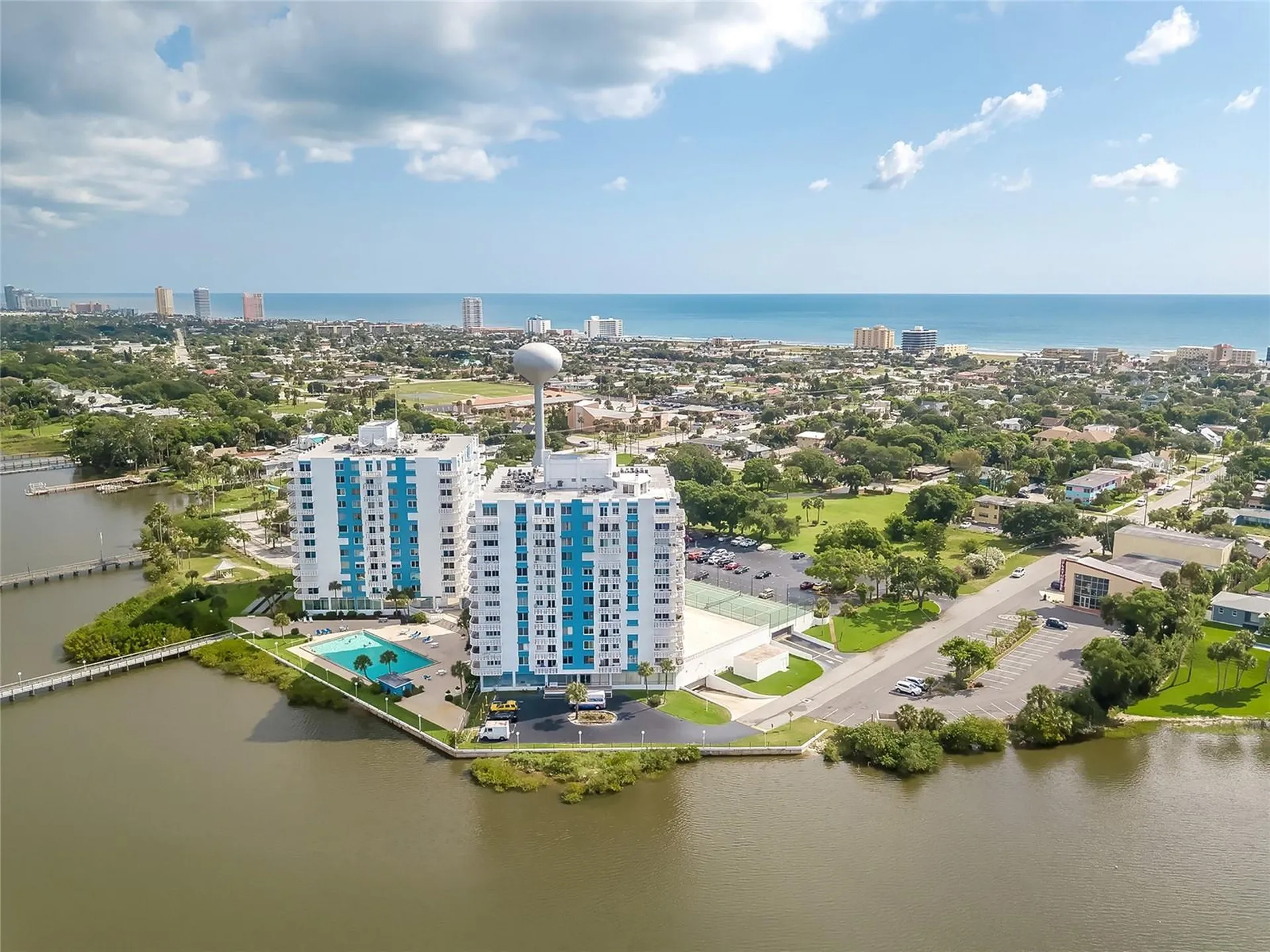935 N Halifax Avenue Daytona Beach FL 32118