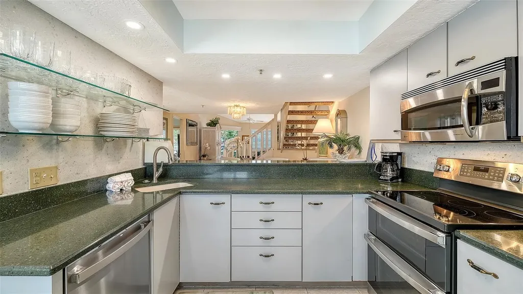 1225 Siesta Bayside Drive Sarasota FL 34242