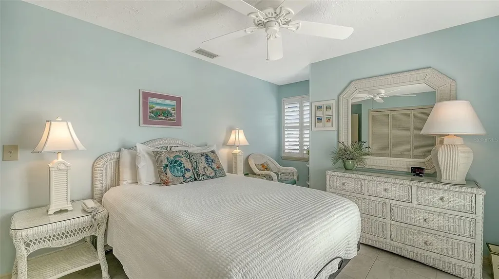 1225 Siesta Bayside Drive Sarasota FL 34242