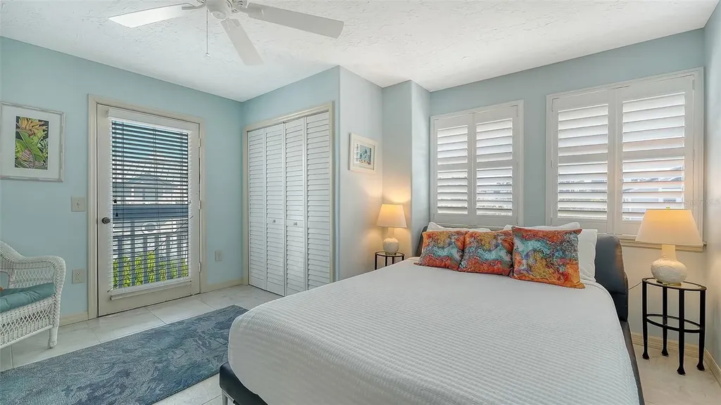 1225 Siesta Bayside Drive Sarasota FL 34242