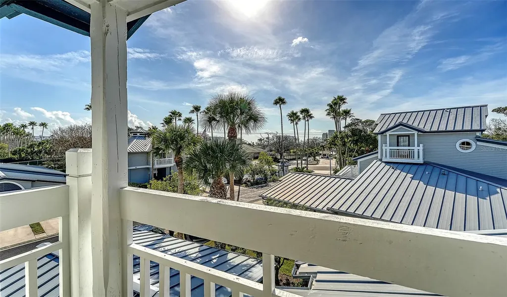 1225 Siesta Bayside Drive Sarasota FL 34242