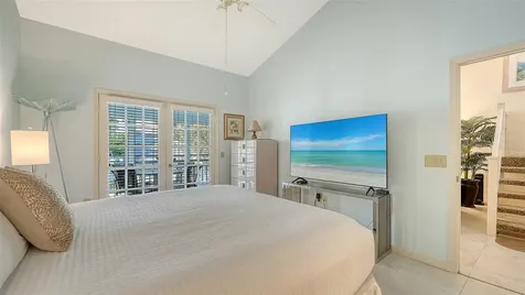 1225 Siesta Bayside Drive Sarasota FL 34242