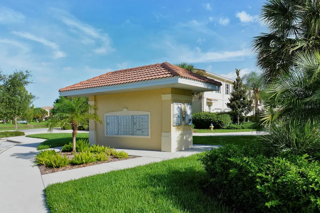 3776 82nd Avenue Circle E Sarasota FL 34243