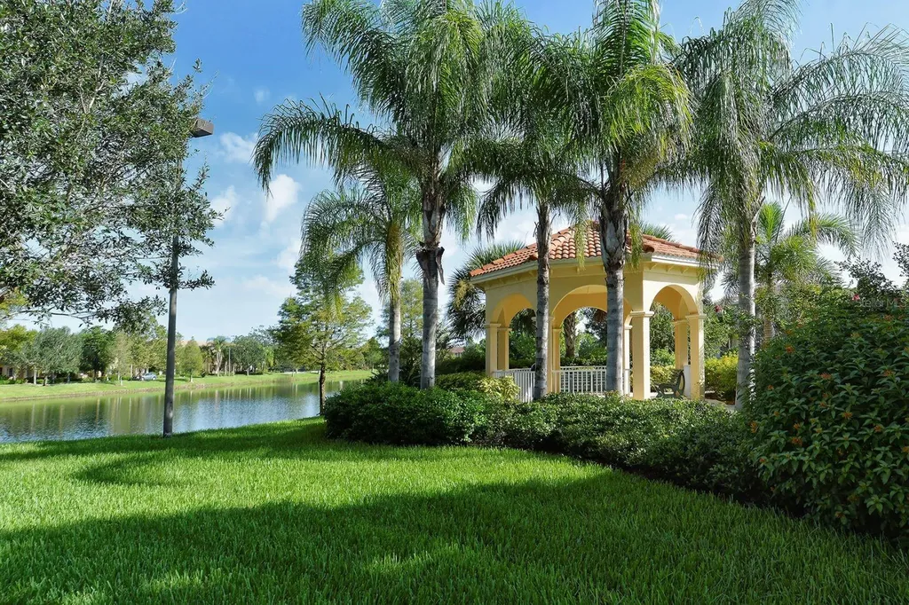 3776 82nd Avenue Circle E Sarasota FL 34243