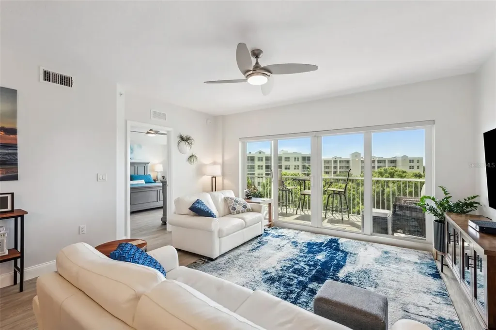 960 Starkey Road Largo FL 33771