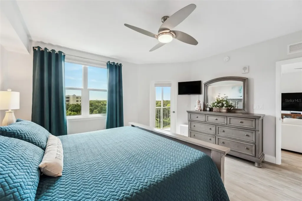 960 Starkey Road Largo FL 33771