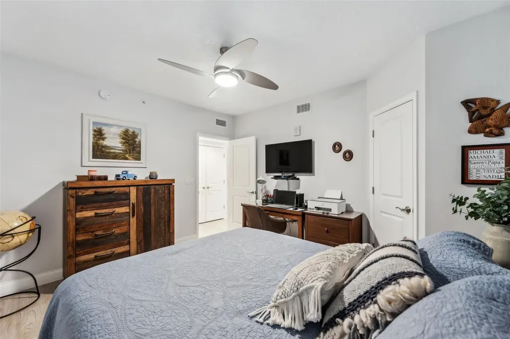 960 Starkey Road Largo FL 33771