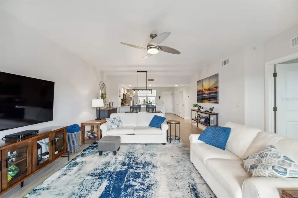 960 Starkey Road Largo FL 33771