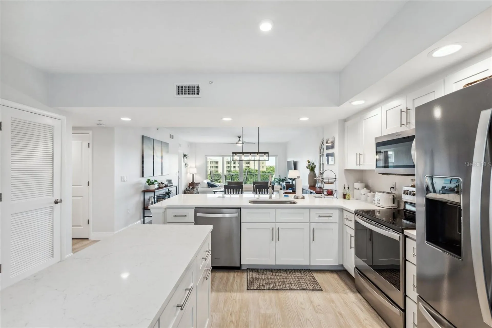 960 Starkey Road Largo FL 33771