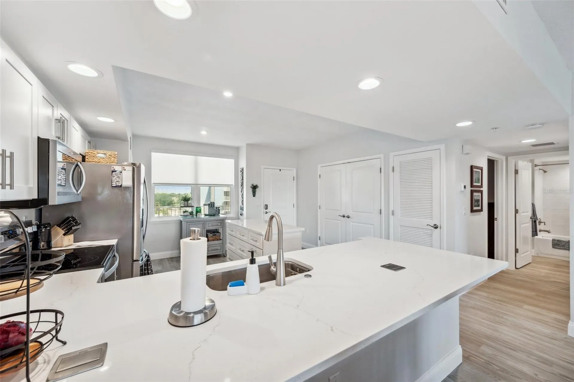 960 Starkey Road Largo FL 33771