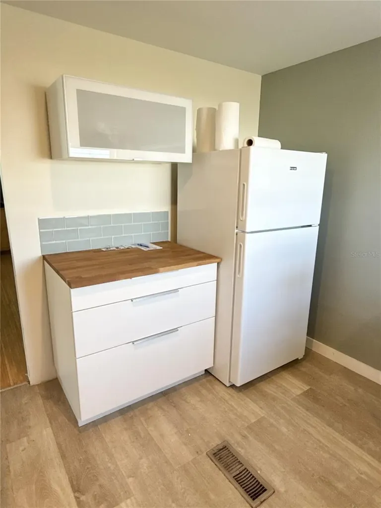 340 Mount Oak Avenue NE St Petersburg FL 33702