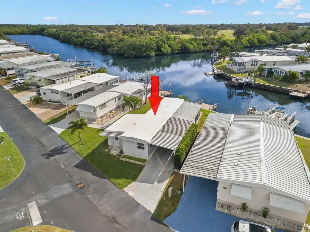 340 Mount Oak Avenue NE St Petersburg FL 33702