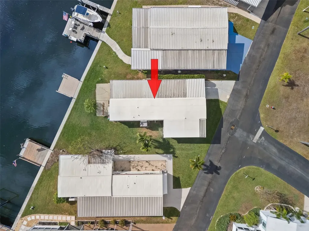 340 Mount Oak Avenue NE St Petersburg FL 33702