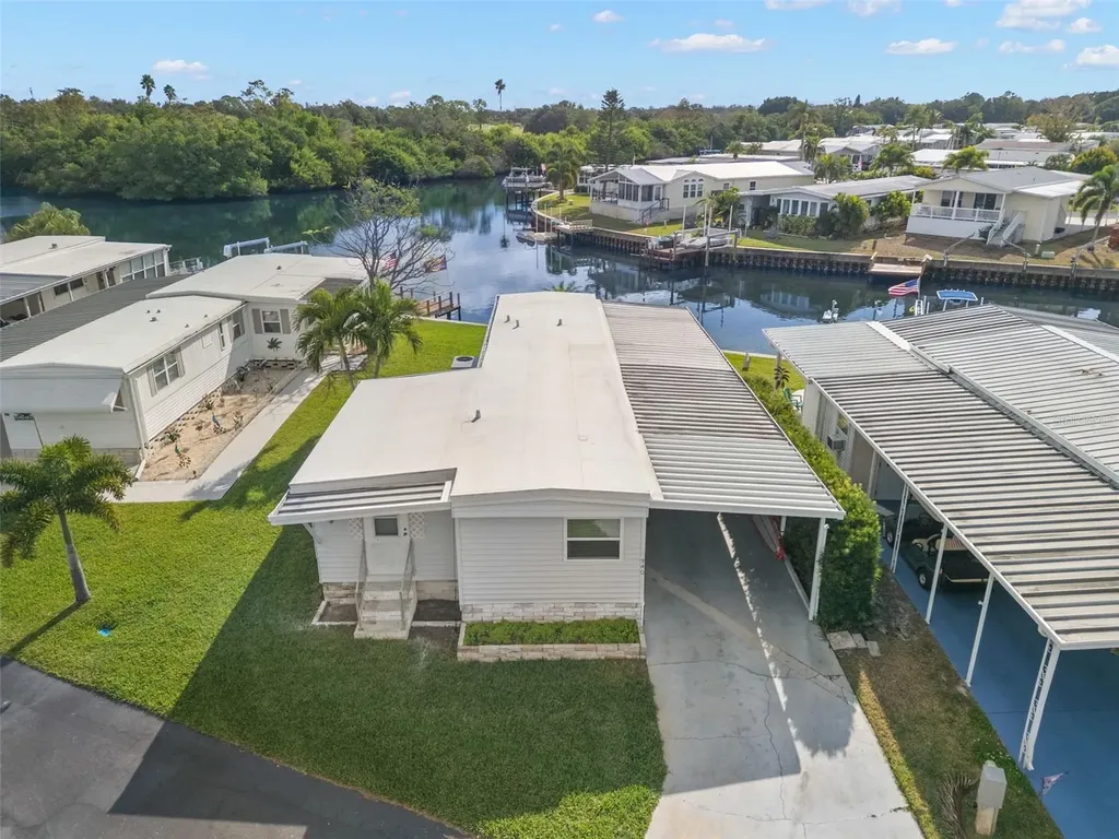 340 Mount Oak Avenue NE St Petersburg FL 33702