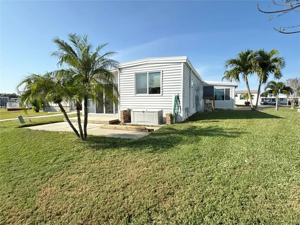 340 Mount Oak Avenue NE St Petersburg FL 33702