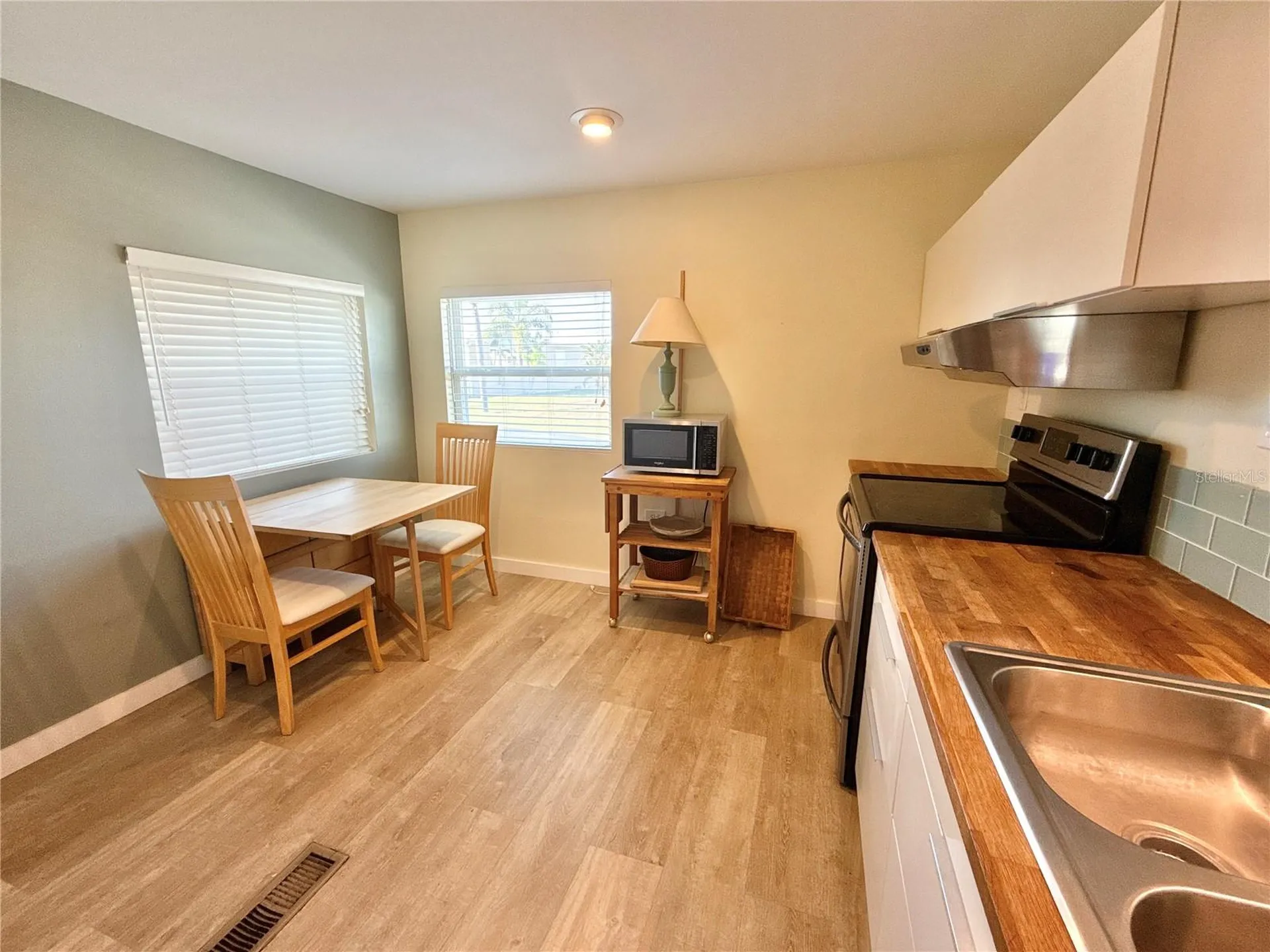 340 Mount Oak Avenue NE St Petersburg FL 33702