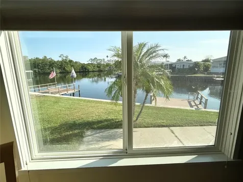 340 Mount Oak Avenue NE St Petersburg FL 33702