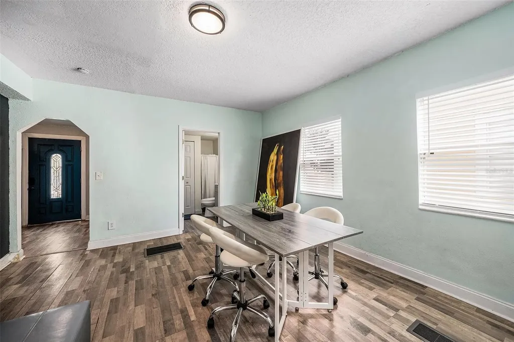 119 W Keyes Avenue Tampa FL 33602