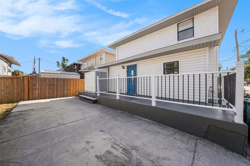 119 W Keyes Avenue Tampa FL 33602