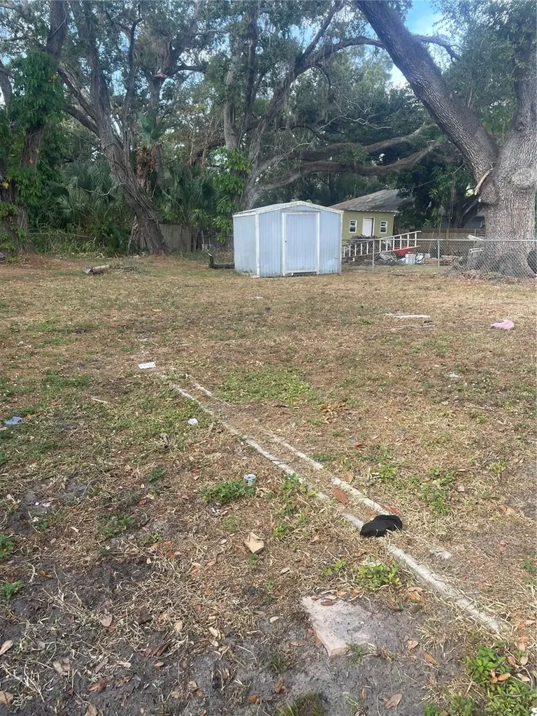 1112 6th Street E Bradenton FL 34208