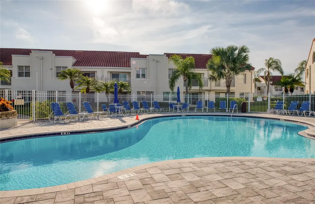 6047 Bahia Del Mar Boulevard St Petersburg FL 33715