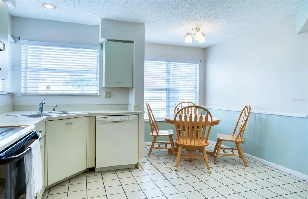 6047 Bahia Del Mar Boulevard St Petersburg FL 33715