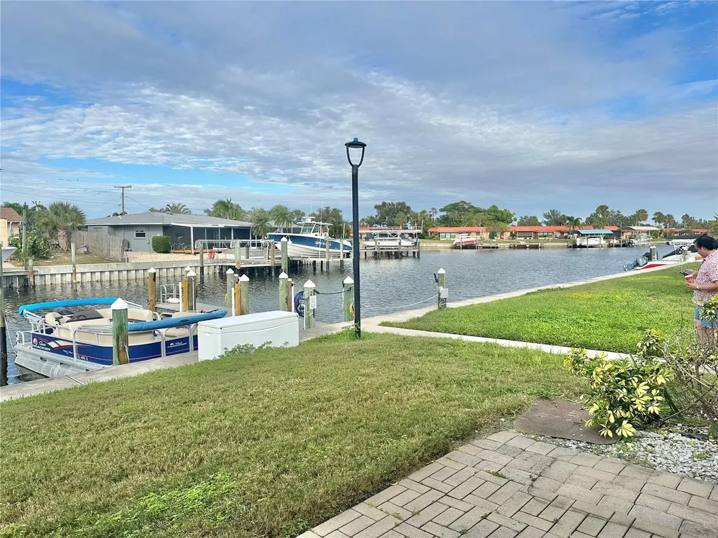 9722 Hernando Court Bradenton FL 34210