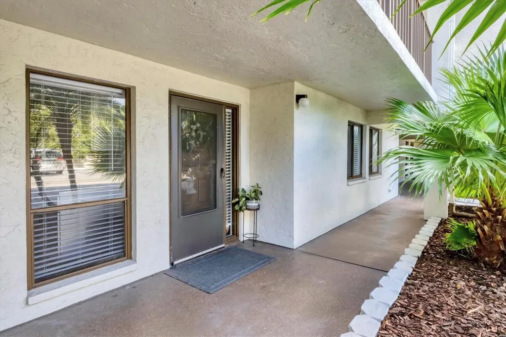 7203 Curtiss Avenue Sarasota FL 34231