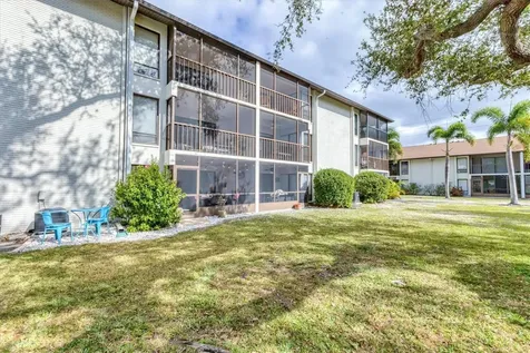 7203 Curtiss Avenue Sarasota FL 34231
