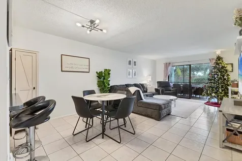 7203 Curtiss Avenue Sarasota FL 34231