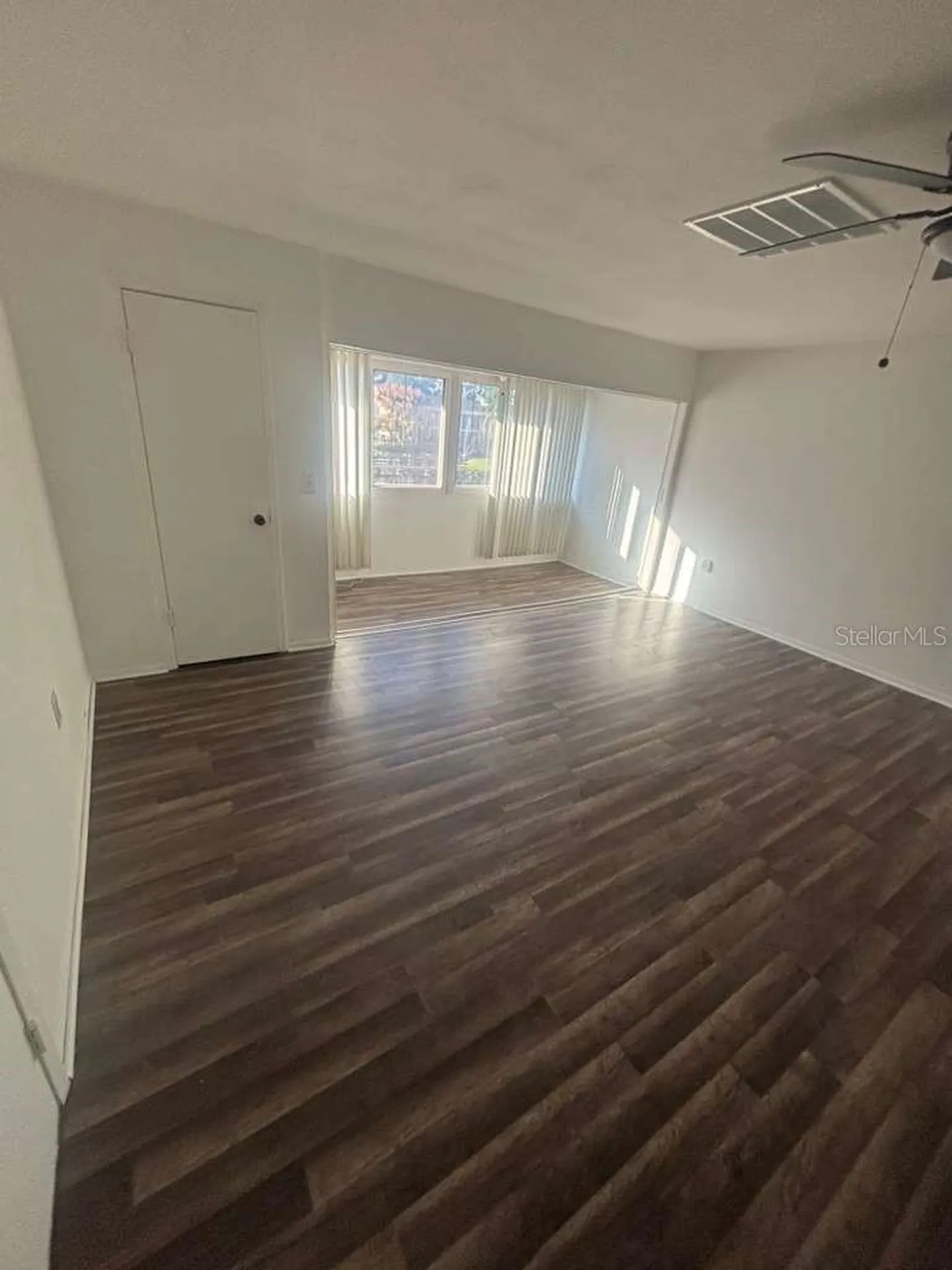 3824 N Lake Drive Tampa FL 33614