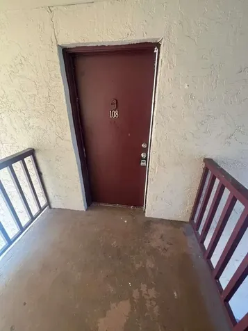 3824 N Lake Drive Tampa FL 33614