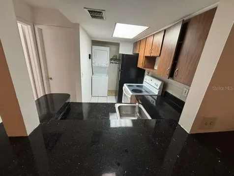 3824 N Lake Drive Tampa FL 33614