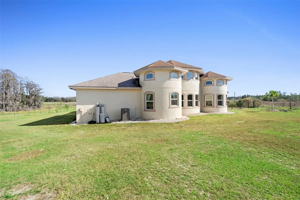 13023 Sweet Hill Road Polk City FL 33868