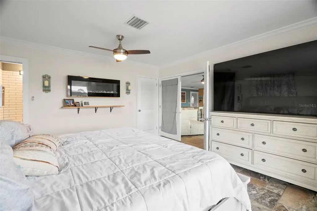 2288 Edythe Drive Dunedin FL 34698