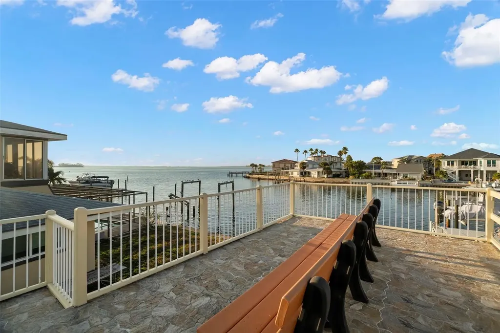 2288 Edythe Drive Dunedin FL 34698